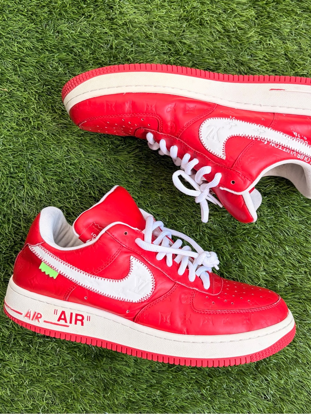 Nike louis vuitton virgil abloh size 10 Red and White Low-Top Sneakers